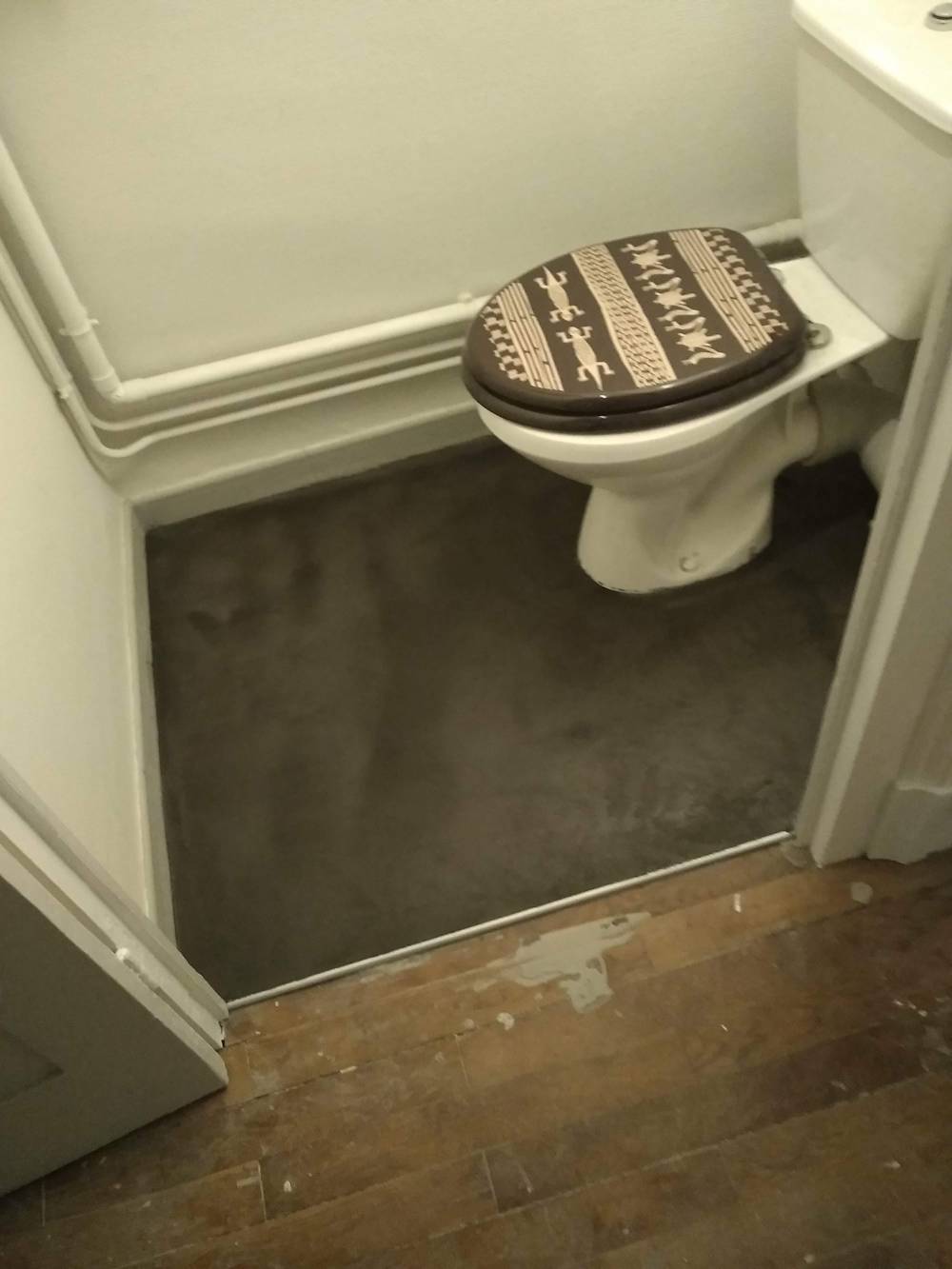 sol toilette